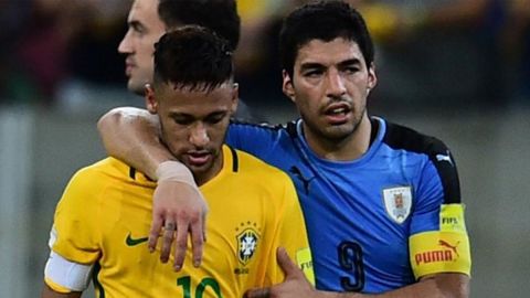 Neymar es admirable; de las faltas, que juzguen los árbitros: Luis Suárez