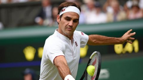 Federer avanza a tercera ronda en Wimbledon