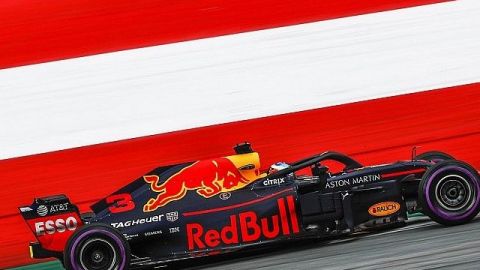 Renault ya no tendrá que atender los "excéntricos" pedidos de Red Bull