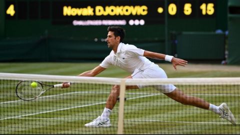 Djokovic se impone a Kyle Edmund en Wimbledon