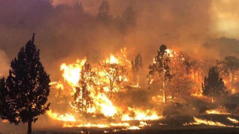 La ola de calor en California marca temperaturas históricas y aviva incendios