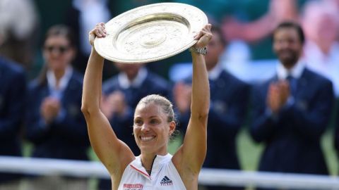 Angelique Kerber vence a Serena Williams y gana Wimbledon por primera vez