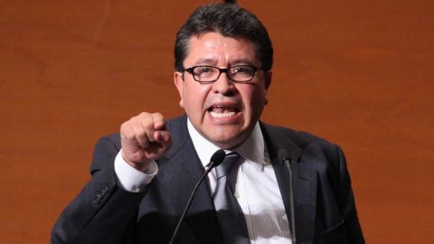AMLO no será jefe de Morena en Congreso: Monreal Ávila