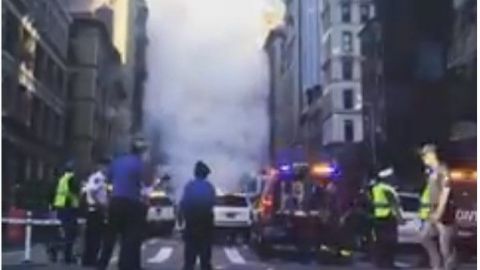 Cinco heridos y 28 edificios evacuados por explosión de tubería en Manhattan
