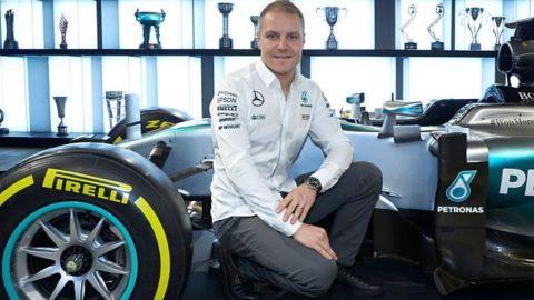 Valtteri Bottas renueva un año con Mercedes