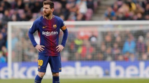Messi cumple una década luciendo el "10" en el Barcelona