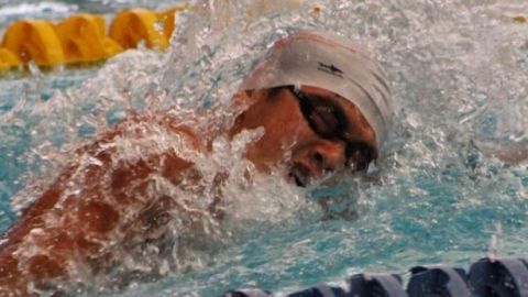 Nadador mexicano Song gana oro con récord en Barranquilla