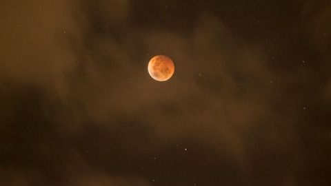 Eclipse total de luna no se podrá observar en México