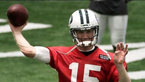 Los Jets inician campamento sin su novato estrella