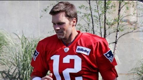 Tom Brady defiende a su preparador físico personal