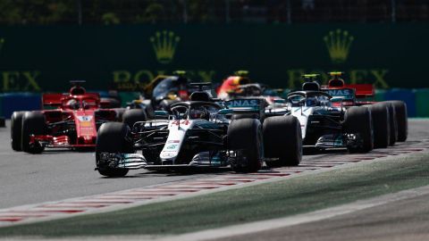Hamilton refuerza su liderato al ganar por quinta vez en Hungría