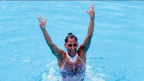 Nuria Diosdado le da oro a México en natación artística