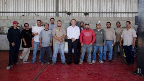 Trabaja XXII Ayuntamiento en reparación de camiones recolectores de basura