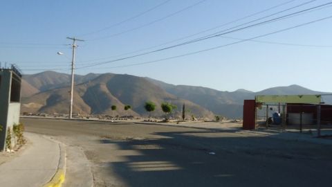 Sufren vecinos del Fraccionamiento Laurel tras estar un mes sin agua