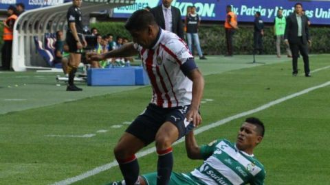 Chivas perdona y pierde ante Santos