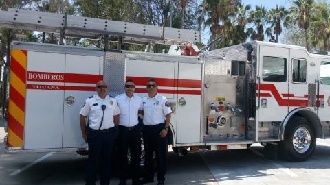 Por falta de máquinas, cierran dos estaciones de bomberos en Tijuana