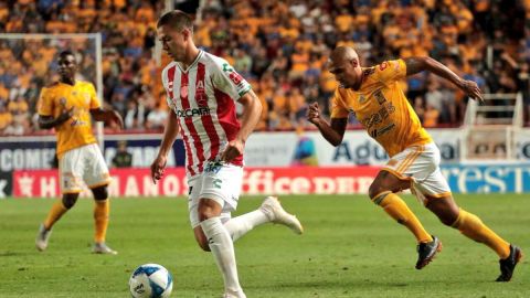 Tigres empató de último minuto al Necaxa