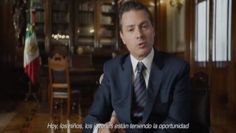 Peña Nieto presume reformas educativa y energética
