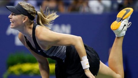 Sharapova arrolla a Ostapenko y pasa a octavos del US Open