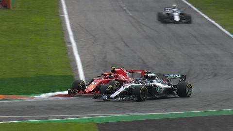 Hamilton refuerza su liderato al ganar en Monza