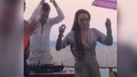VIDEO: Peculiar baile de Lindsay Lohan inspira memes y un challenge