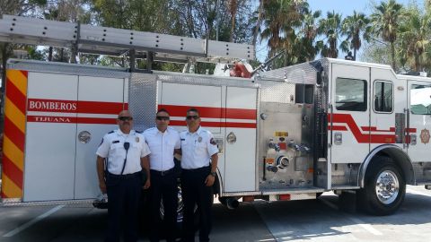 Bomberos de Tijuana, siguen batallando con hidrantes bandalizados