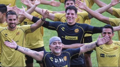 Maradona, con todo disponible para debutar al frente de Dorados