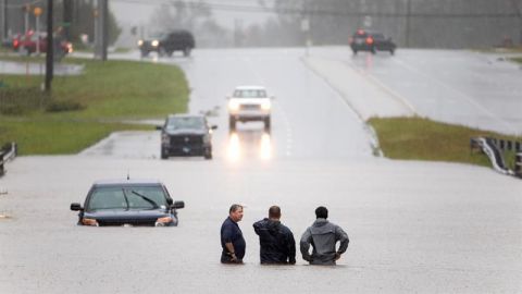 Florence sigue azotando con "catastróficas" inundaciones a Las Carolinas