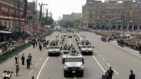 EN VIVO: Militares desfilan por Aniversario 208 del inicio de la Independencia