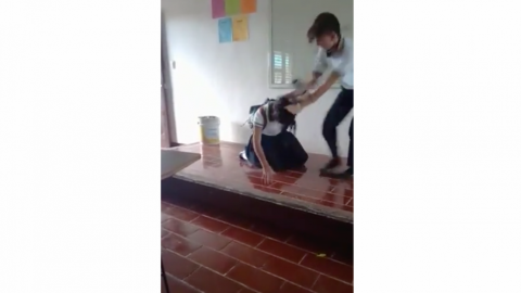 Joven golpea a su compañera en escuela de Quintana Roo