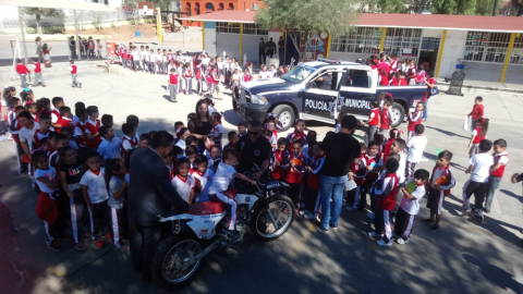 Policías de Tecate mantienen vínculo de amistad con la niñez Tecatense