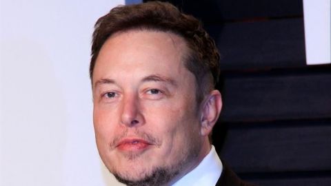 Elon Musk invertirá 20 millones de dólares en acciones de Tesla