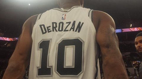 El debut de DeMar DeRozan en los San Antonio Spurs