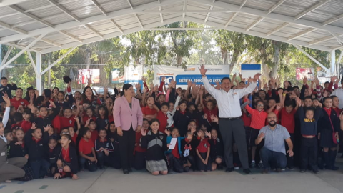 Entrega SEE obra y apoyos educativos a escuela primaria