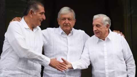 AMLO se reúne con el gobernador de Tabasco, Arturo Núñez