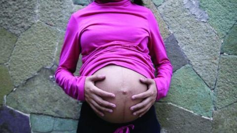 Sube la tasa de embarazos en niñas: Gobernación