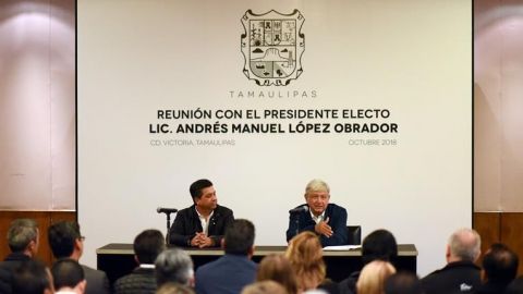 AMLO señala que seguirá llamando "fifí" a "prensa conservadora"