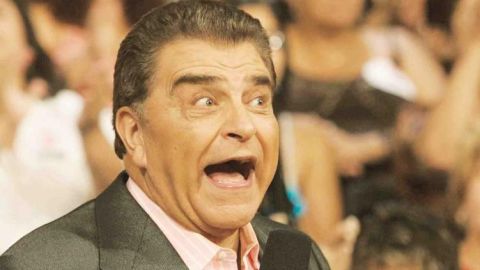 VIDEO: Don Francisco desata polémica por saludo a Miss España