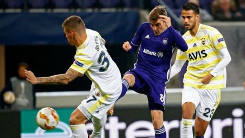Fenerbahçe reacciona y empata ante Anderlecht