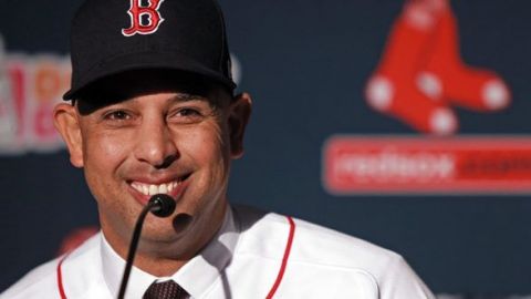 Alex Cora quiere entrar a un grupo privilegiado