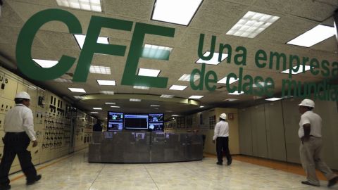 CFE tiene profundas deudas: Manuel Bartlett