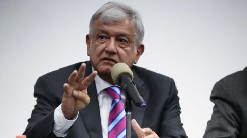 "Serénense", dice López Obrador a empresarios