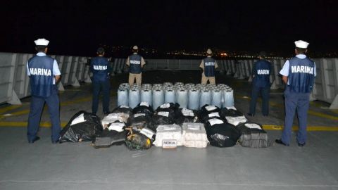 Aseguran en Guerrero embarcación con casi una tonelada de cocaína