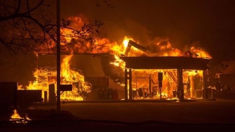 Incendio del norte de California ya es el más destructivo de su historia