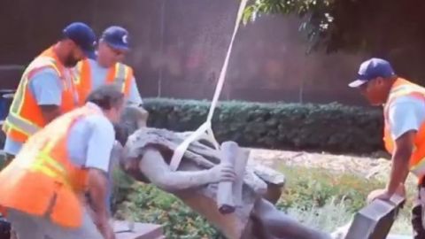 Los Ángeles retira estatua de Colón en "un acto de justicia reparadora"