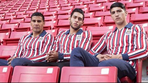 Chivas presenta jersey oficial para el Mundial de Clubes