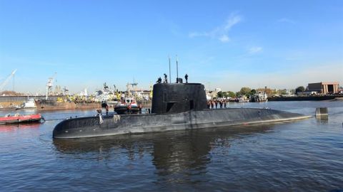 Gobierno argentino reconoce que no cuenta con medios para reflotar submarino