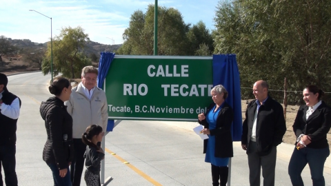 Inaugura Gobernador vialidad en Tecate con 5.5 mdp de inversión