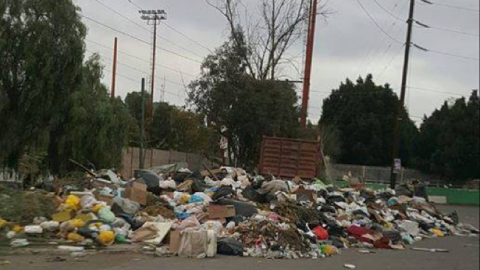 Retiran cúmulo de basura aledaña a jardín de niños