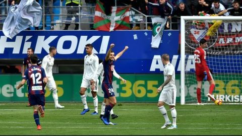 Polémico festejo del VAR, en la derrota del Real Madrid